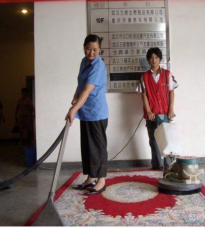 地毯清潔保養小(xiǎo)竅門